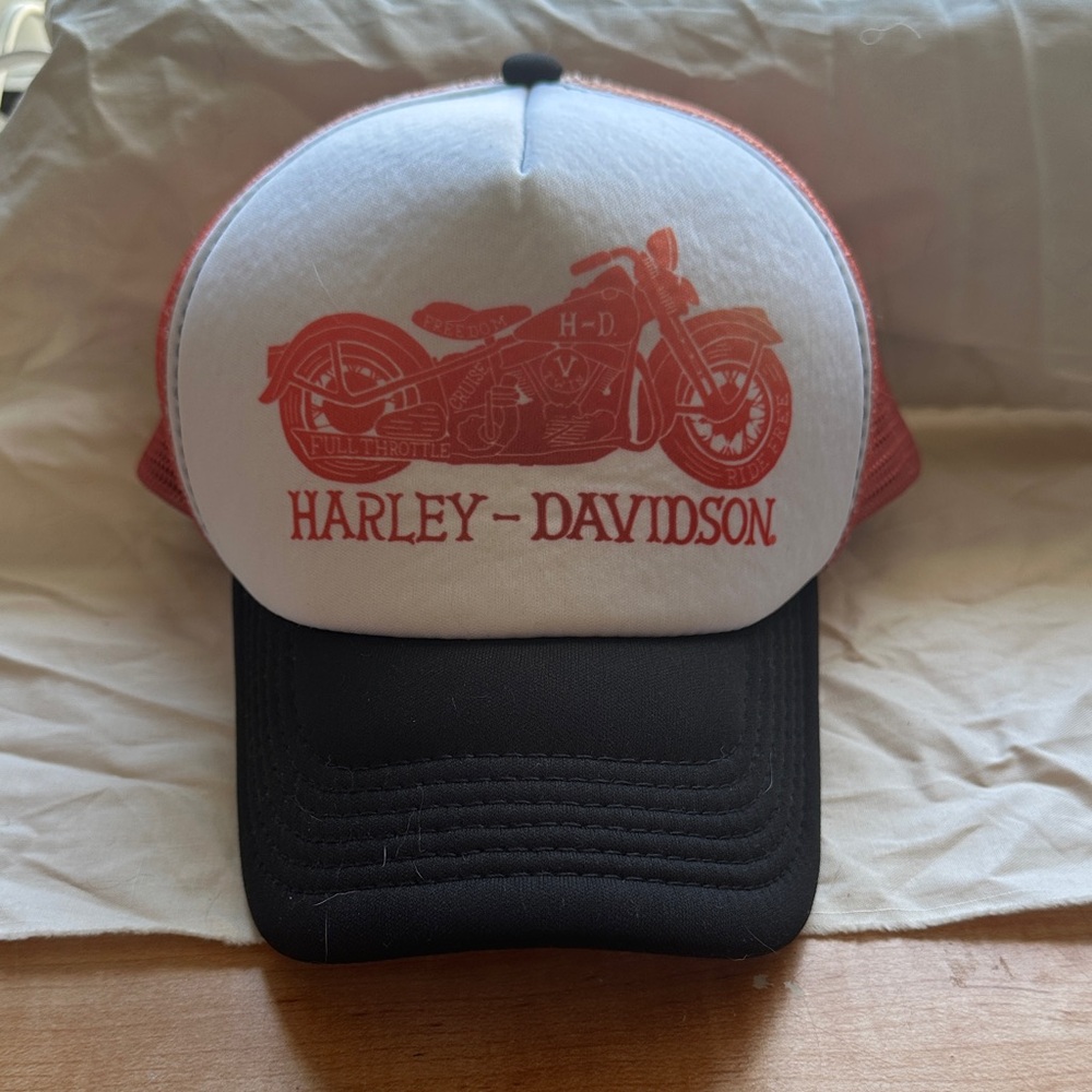 Harley-Davidson Red and White Trucker Cap